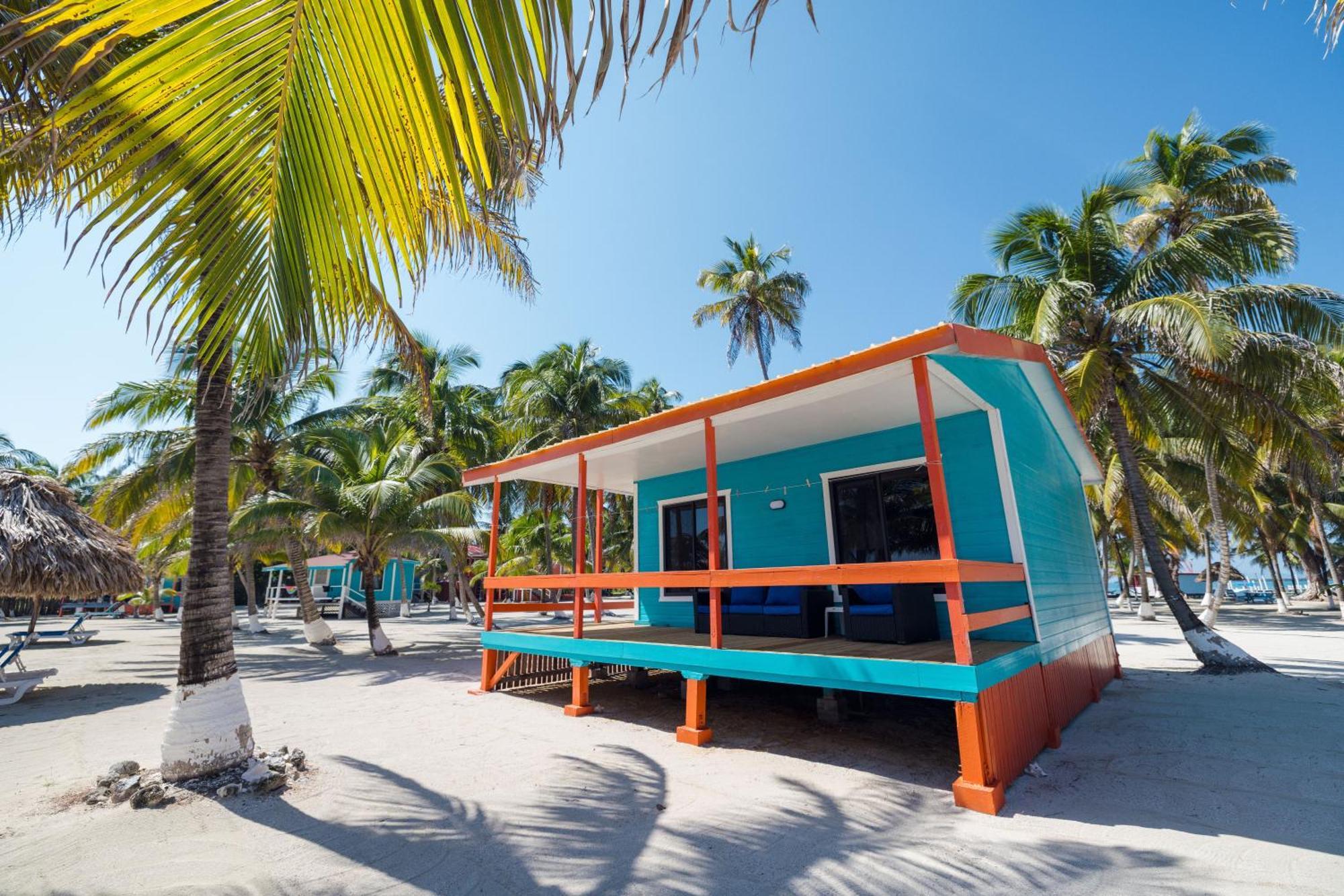 Blue Marlin Beach Resort Dangriga Kültér fotó